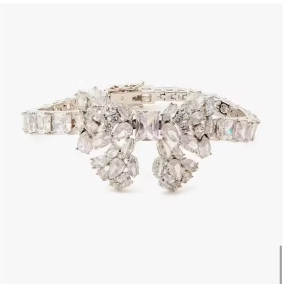 $148 Kate Spade Take A Bow Crystal Bracelet - Picture 1 of 5